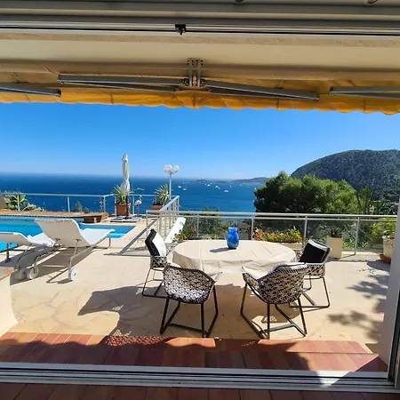 Sur - Vue Saint Jean Cap Ferrat Villa Eze