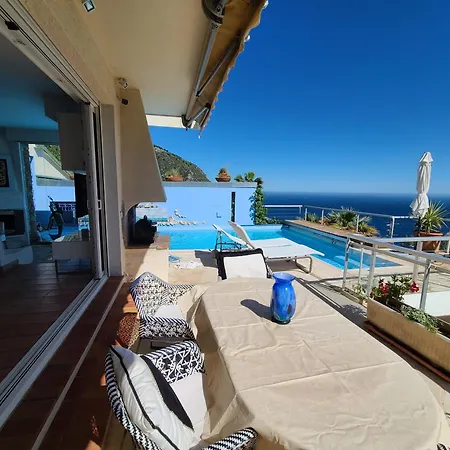 Sur - Vue Saint Jean Cap Ferrat Villa *