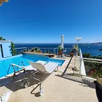 Sur - Vue Saint Jean Cap Ferrat Villa