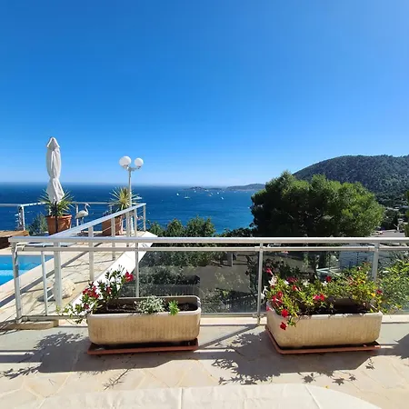 Sur - Vue Saint Jean Cap Ferrat